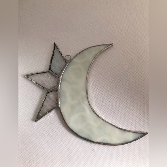 Handcrafted stained glass moon and star - Picture 3 of 6